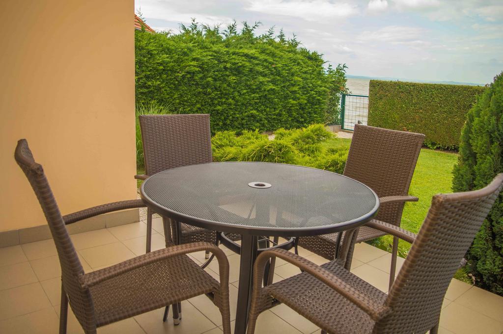 Apartmanház Horváth Balatonboglár Exterior foto